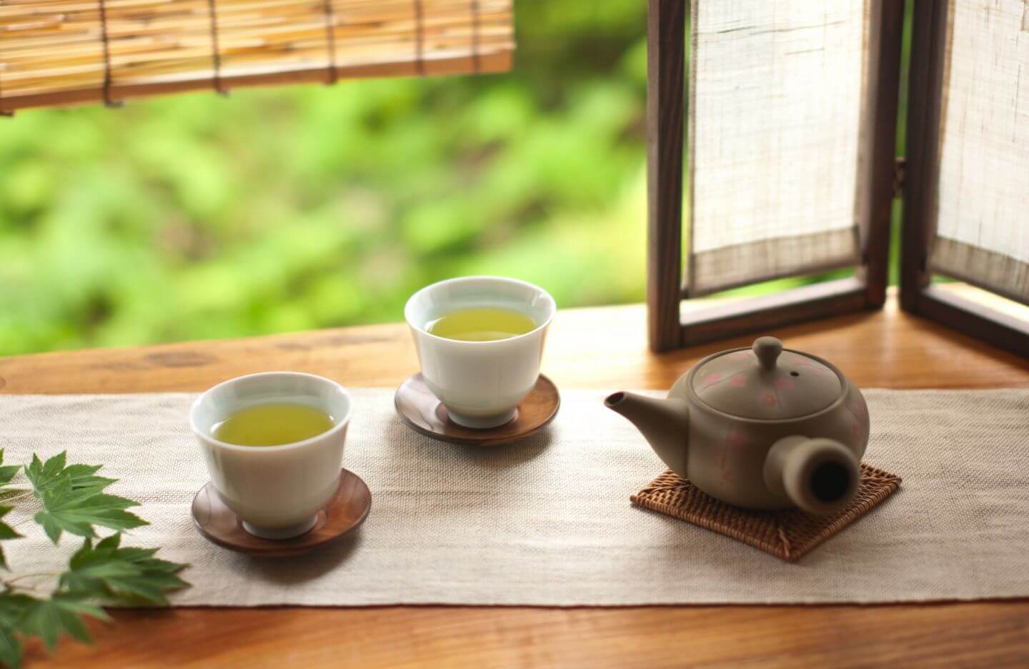 お茶と湯呑み